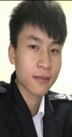 黄启润的照片