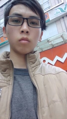 覃良伟的照片